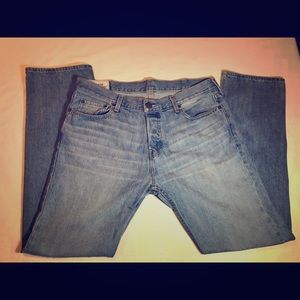 Hollister classic straight